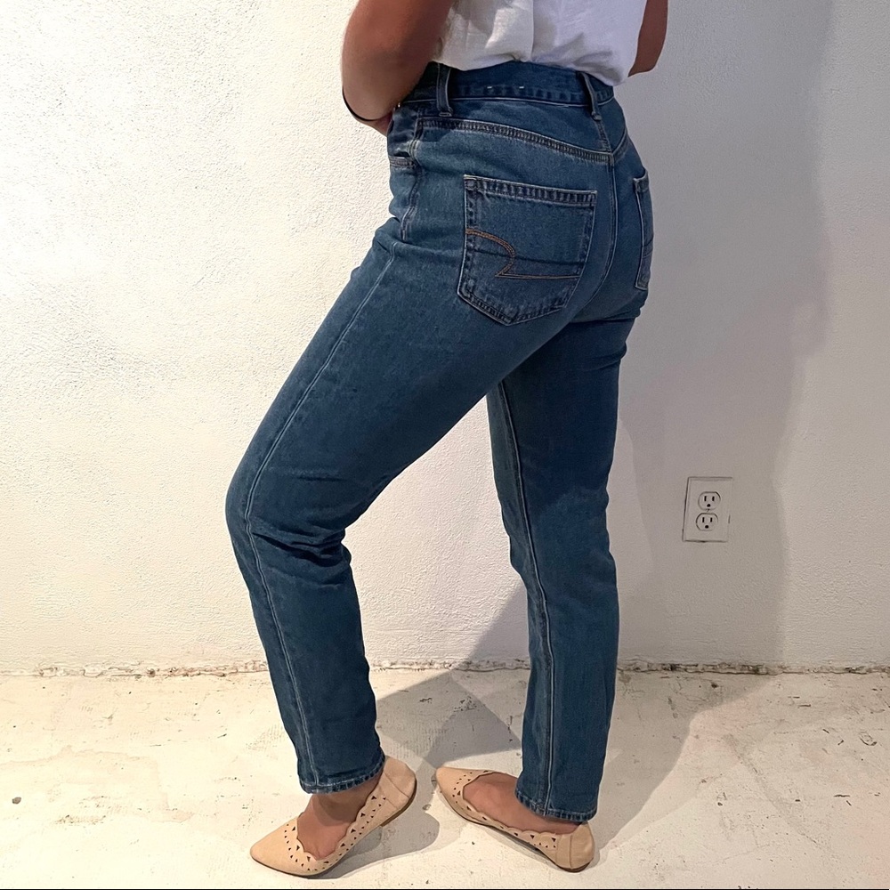 American Eagle Mom Jeans